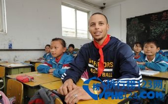 库里为什么叫小学生 库里为什么叫萌神（图）
