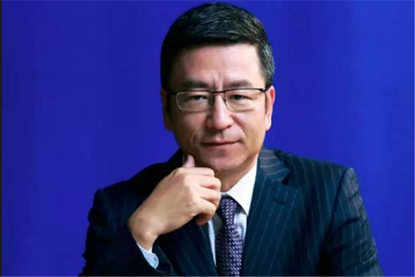 中国十大名嘴：董卿上榜，白岩松第一