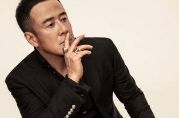 杨坤十大经典歌曲排行榜：《无所谓》上榜，第一无人能及
