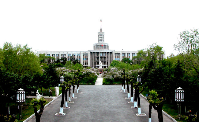 中医药大学排名2018 北京中医药大学位居第一