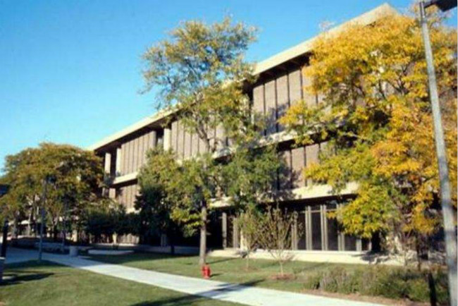 2018年美国伊利诺伊大学芝加哥分校世界排名 留学费用