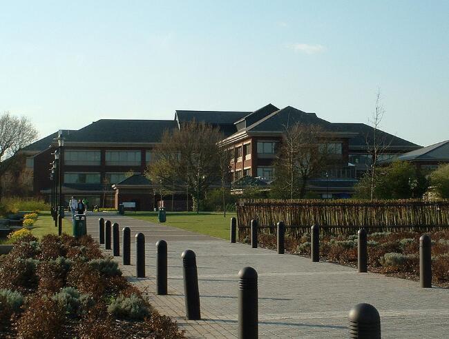 2018年英国华威大学世界排名 留学费用