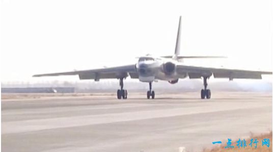 中国空军轰炸机学员第一次跨越大半个中国训练！