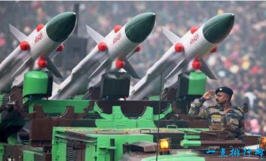 印度花5亿美元买最新导弹  欲在边境克制中国最新坦克