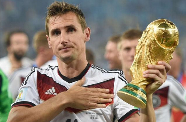 世界杯进球最多的球员是谁？克洛泽进16球