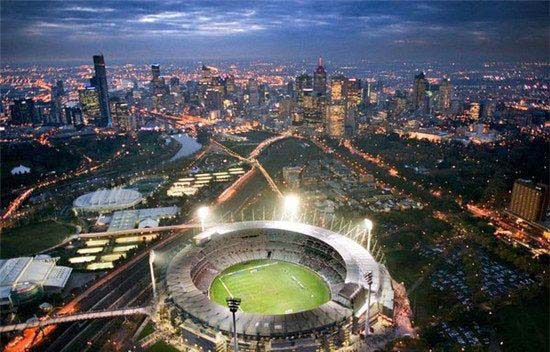 世界十大最著名体育场排名,北京鸟巢可容纳9.1万人