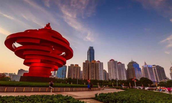 青岛十大地标建筑,青岛栈桥榜上有名