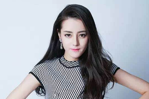 十大新疆美女明星排行榜：迪丽热巴和古力娜扎谁更美？