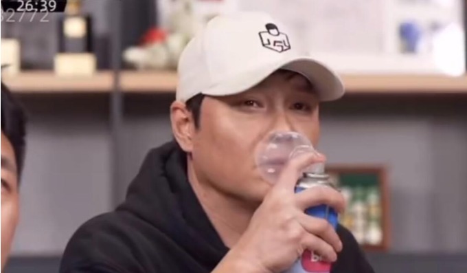 范志毅看国足比赛吸上氧了 还备了速效救心丸