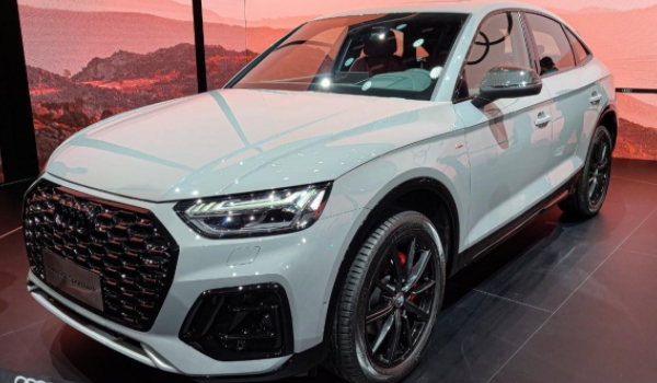 2023款奥迪Q5L Sportback的行驶耗油大吗 行驶油耗并不大（综合工况下八升左右）
