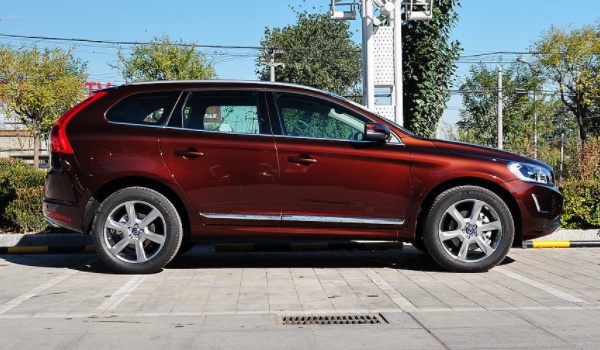 沃尔沃xc60的四驱是分时四驱吗 不是分时四驱系统（采用的全时四驱系统）