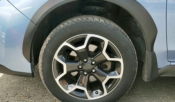 斯巴鲁xv轮胎什么型号 斯巴鲁xv轮胎尺寸(225/55 r18)