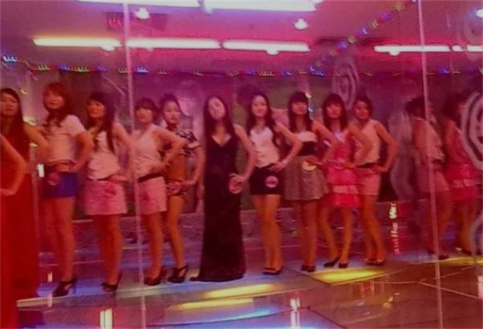 6000名武警突袭东莞 一夜扫平太子酒店（东莞扫黄）