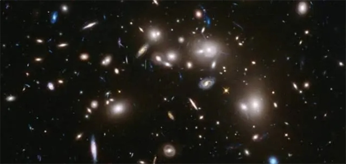 天文学家：因为宇宙超光速膨胀，97%的星系已与地球失联