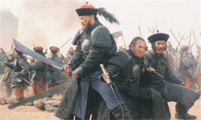 乾隆皇帝问武将要何赏赐，一个要美人一个要官，二人下场截然不同