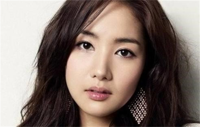 五种娶了容易倒霉的女人面相  自尊心强  爱发脾气  大女人主义重