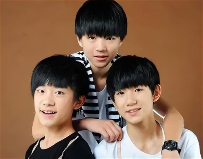 TFBOYS十周年演唱会  600万人抢4000张票  女孩花20万找黄牛买票