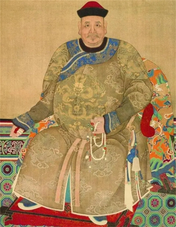 康熙最长寿儿子：未参与九子夺嫡，历经三朝，70岁仍被乾隆重用