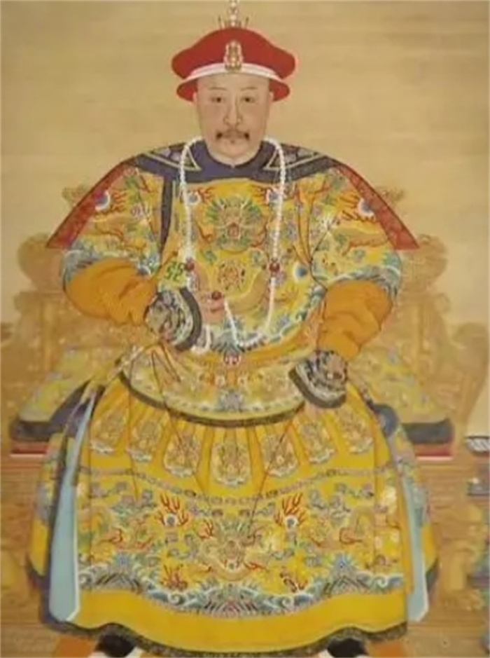 嘉庆帝在位期间，为什么天理教能攻入紫禁城？