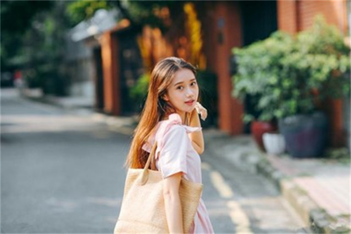 这三大生肖女  生来爱钱如命却更爱老公  旺夫不止五十年