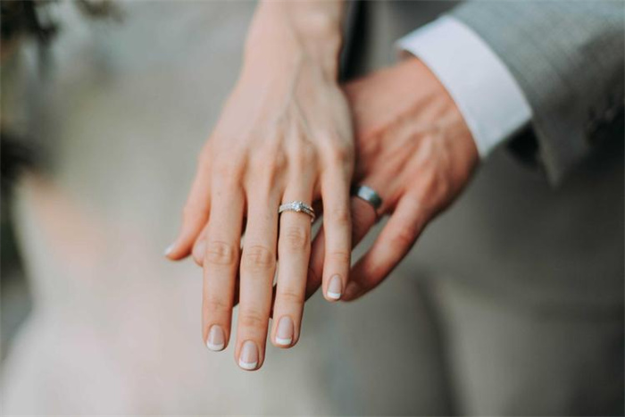 面相上有这几个特点 婚姻生活会很顺利（婚姻顺利）