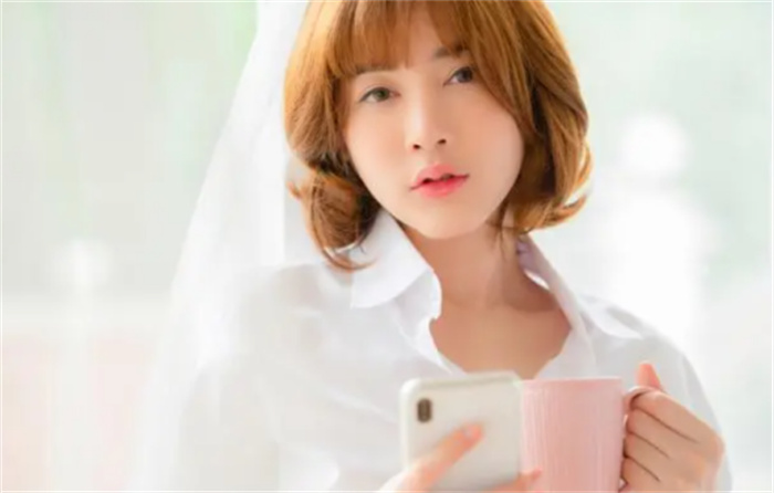 右胸上有痣的女人代表什么 右乳房上长痣的女人好不好