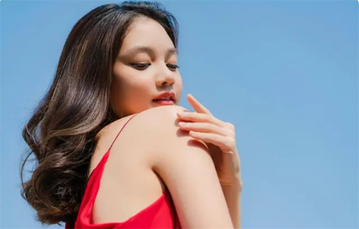 肩膀上有痣的女人好不好 一生命运如何