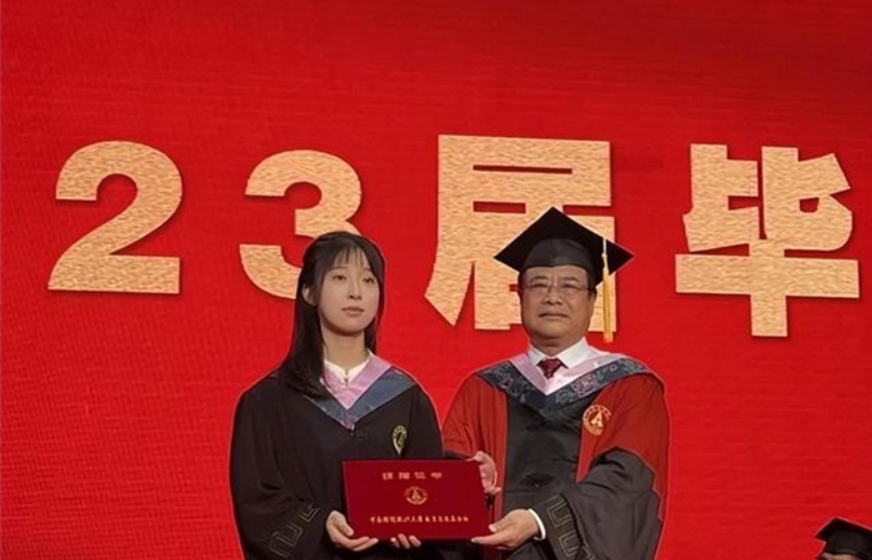 保研女生向母校捐出全部奖学金 帮助孩子走出大山