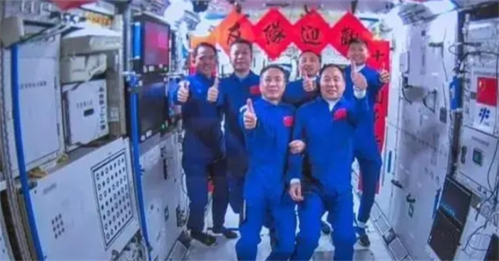值3.5亿！天舟五号6月入大气层销毁，为何不回收？神十七10月发射