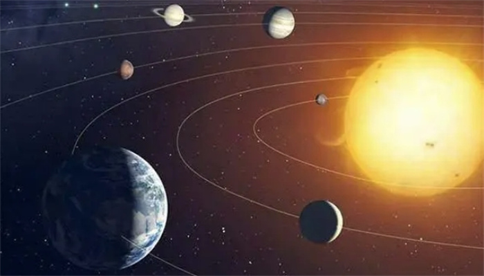 银河系中心有什么，为何能使上千亿颗恒星围绕它旋转呢？