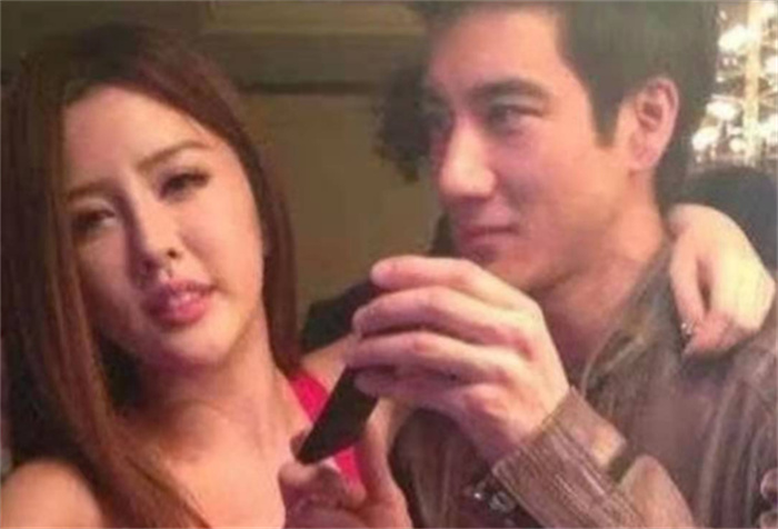 盘点“娱乐圈第一狗仔”卓伟爆出的大瓜  个个轰动  次次实锤
