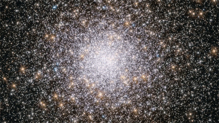 韦伯望远镜发现宇宙初期的“天体怪物” 比太阳大一万倍的超巨星