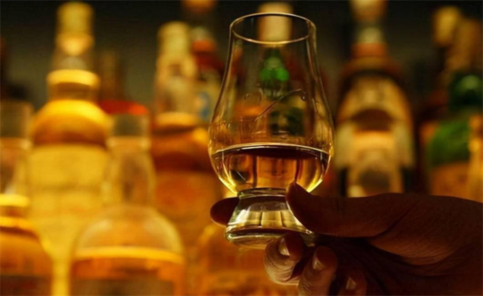 世界上最贵的酒 限量版威士忌（接近4000万）