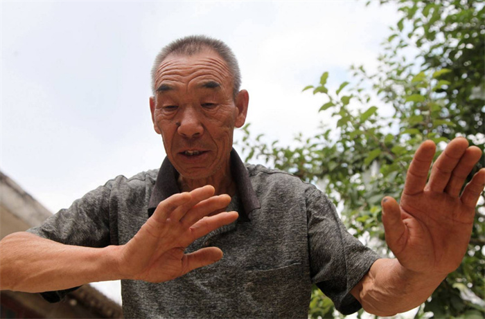 老人在晚年有这些面相 一定能够身体健（老人面相）