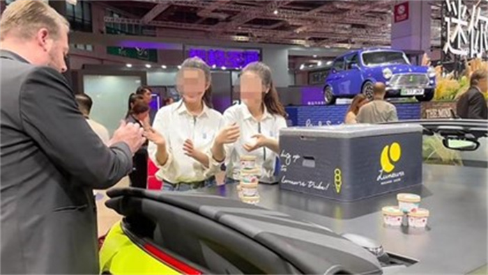 宝马mini被指区别对待中外访客 态度区别明显