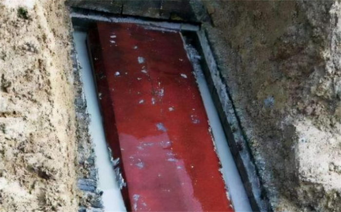 农民建房，挖出一座古墓，专家来了以后，道出墓主人身份不简单！