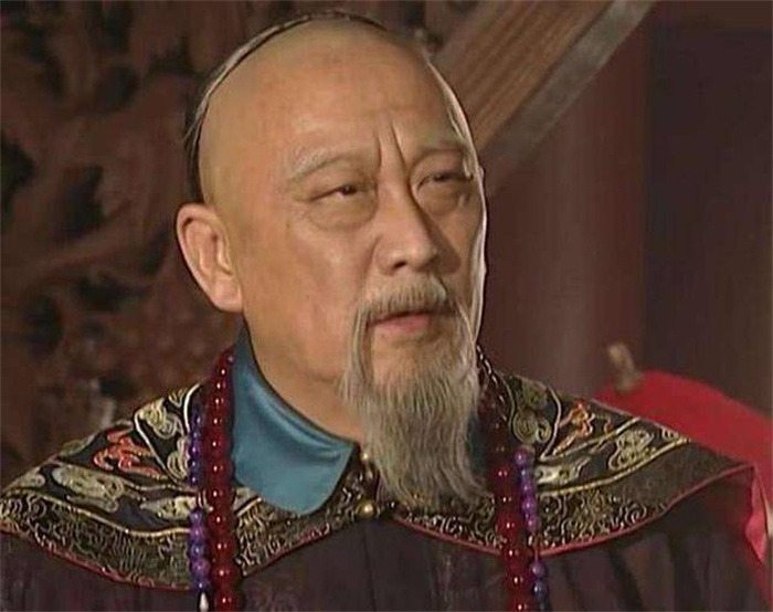 索额图被活活饿死  康熙却下令抄他家杀其亲人 （名臣）
