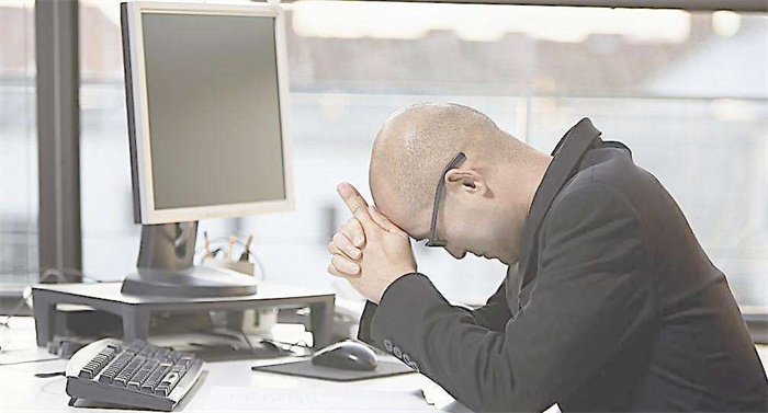 程序员午休时健身猝死算工伤吗？人社局怎么回应？
