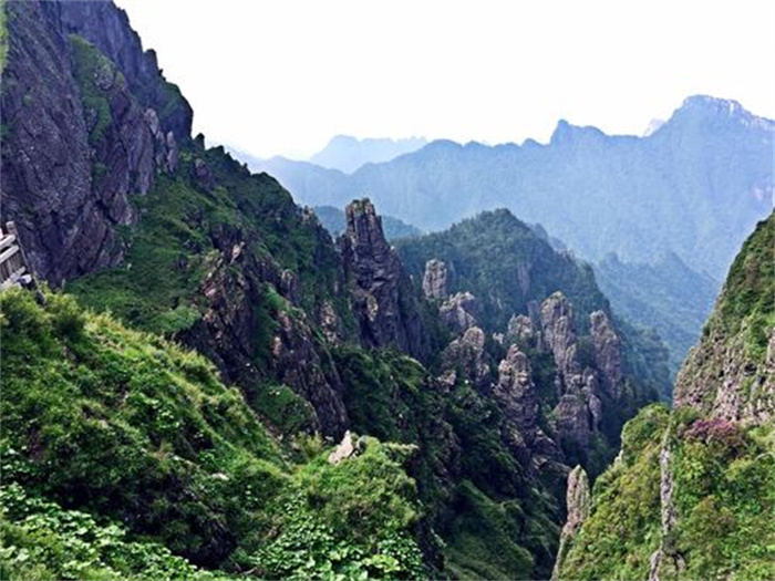 神农架深处  为什么被列为禁区  （地形极其复杂）