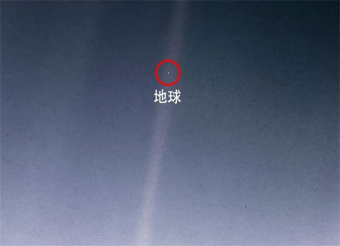 从月球上眺望地球 为何会让人感到恐惧（黑色天空）