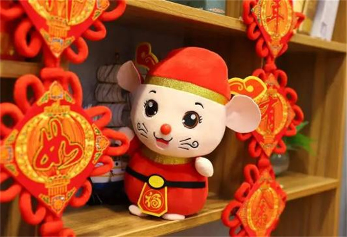 不喜欢表现自己的生肖 什么生肖内心很强大（鼠虎蛇）