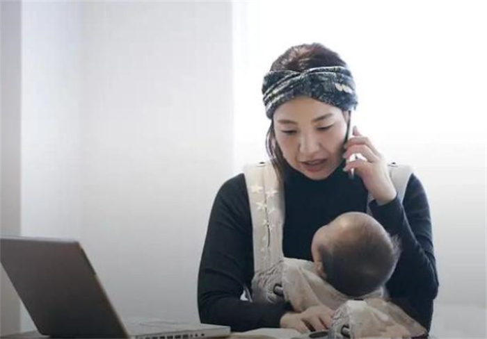全职妈妈花3000假装上班 都不愿意理会家庭琐事（全职主妇）