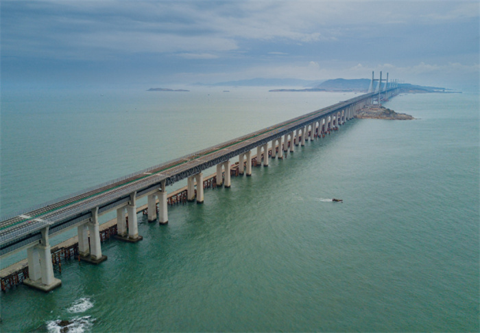 能分成为两层的平潭大桥 修建难度有多大（中国基建）