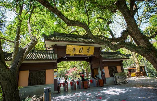 杭州景区旁边的农家乐 居然这么奢华（景区饮食）