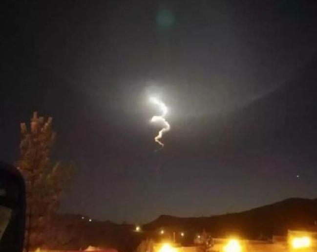 时隔16年，内蒙古再次出现UFO，来干什么的？（又见外星人）