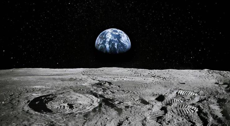 在月球背面曾经出现过的外星人，难道真的是月球土著？