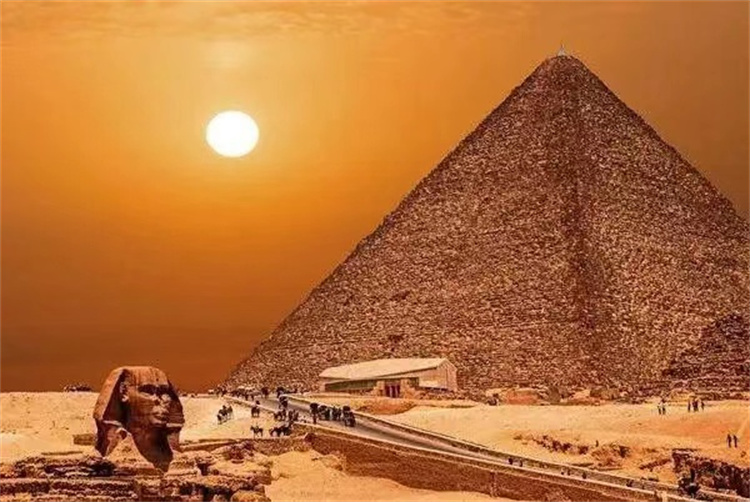 金字塔真是法老陵墓？专家研究发现：原来是4000年前大型发电厂