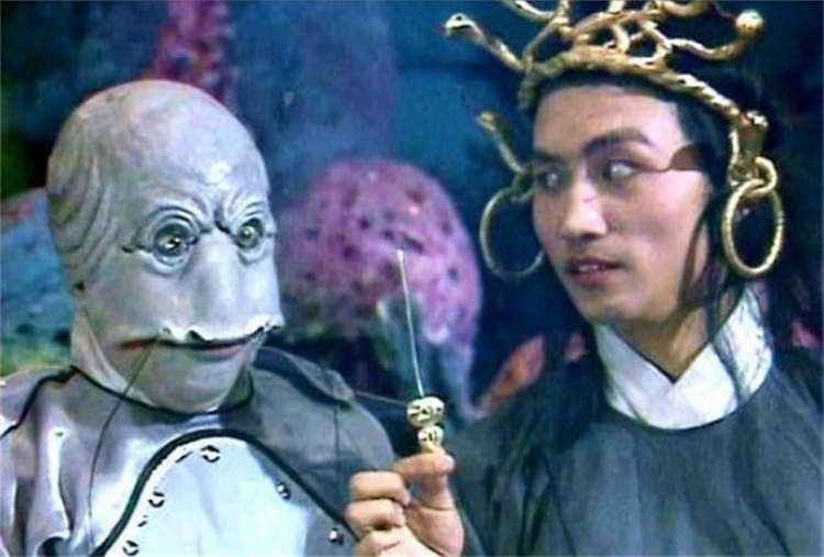 祭赛国有个最大BUG？唐僧扫塔为何从下往上扫？