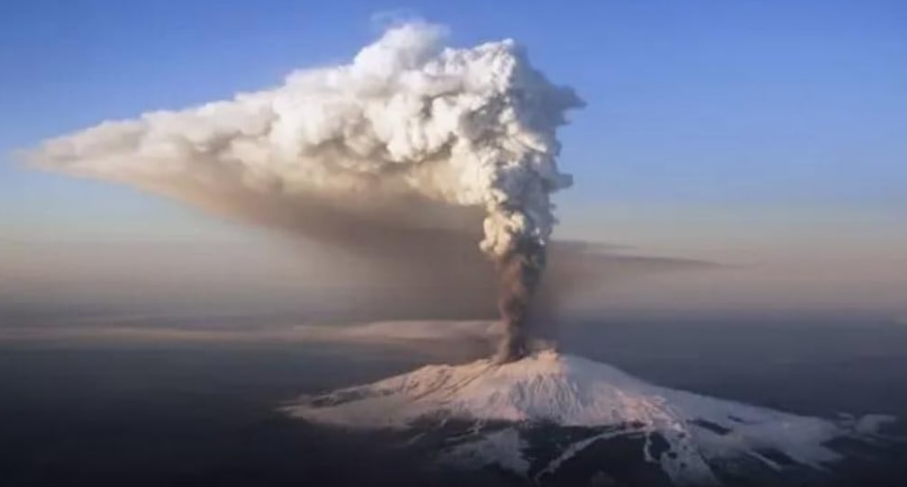 沉睡了几百多年的日本富士山已进入活跃期 一旦爆发会有什么后果