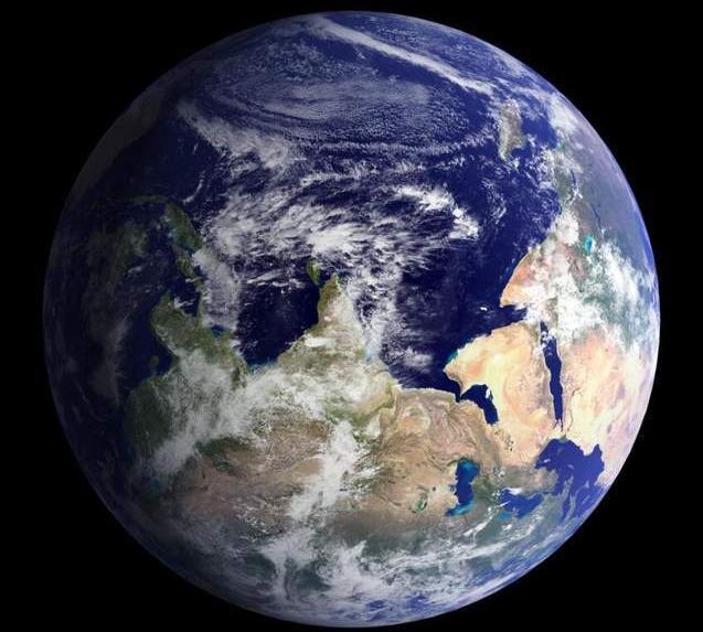 太阳是悬浮在宇宙中的吗？太阳系的上方和下方存在着什么？